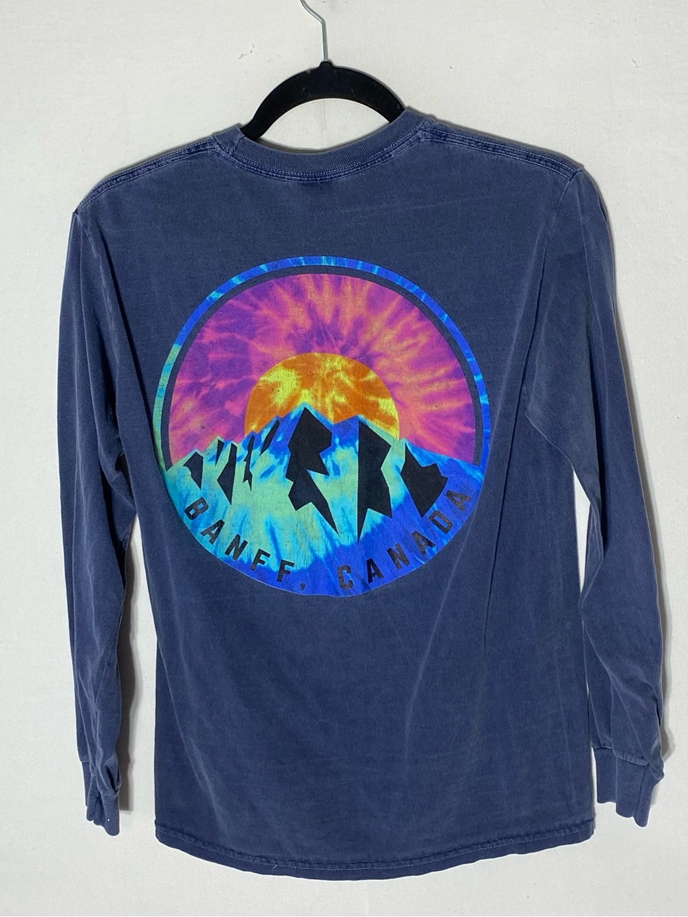 Vintage 90s Gildan Banff Canada Long Sleeve Aurora Graphic Tee S Mountains